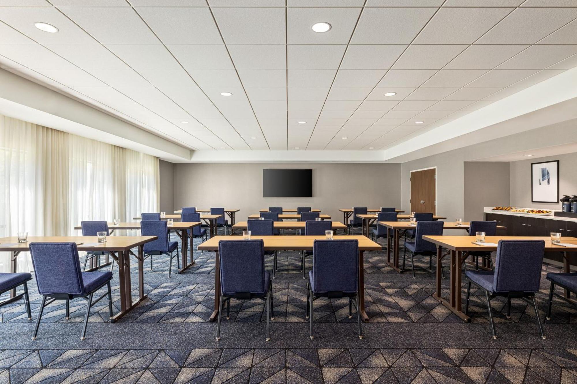 Courtyard By Marriott Wilkes-Barre Arena Hotel Exterior photo