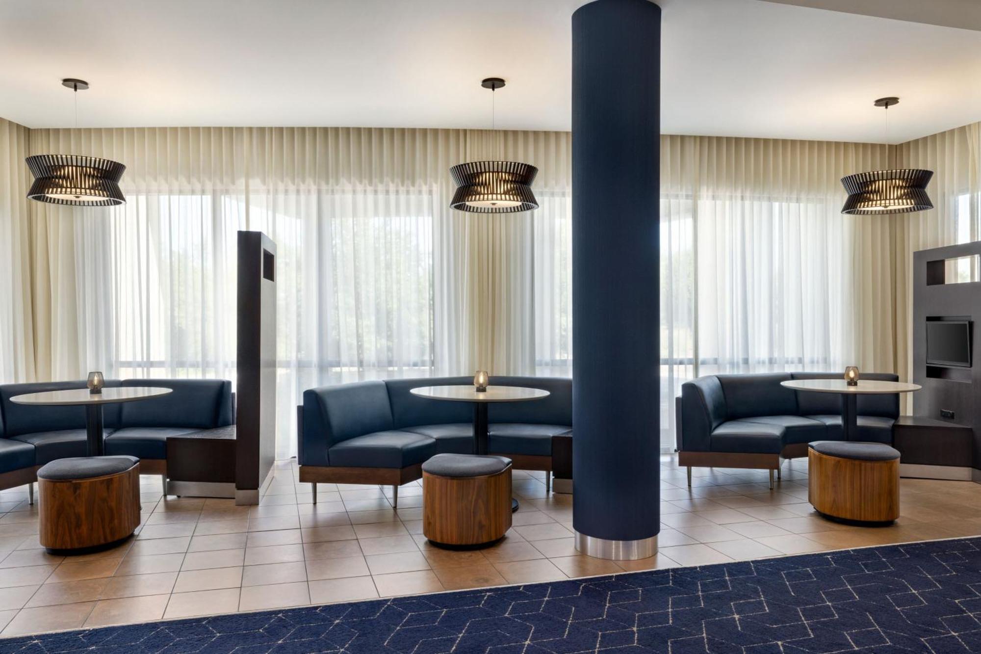 Courtyard By Marriott Wilkes-Barre Arena Hotel Exterior photo